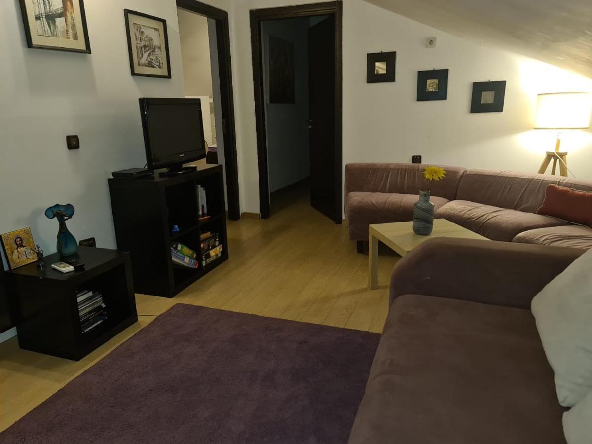 Апартаменты Apartament Iulia Voluntari Экстерьер фото